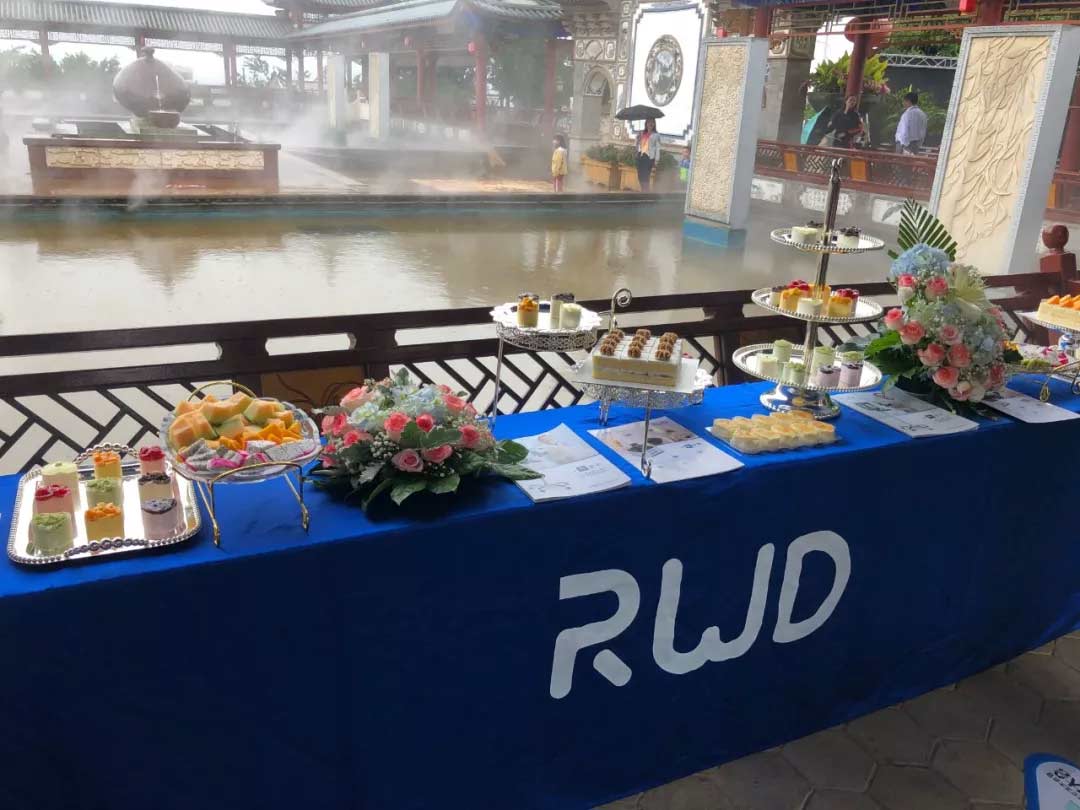 2-凯发一触即发为参展嘉宾准备的茶歇.jpg