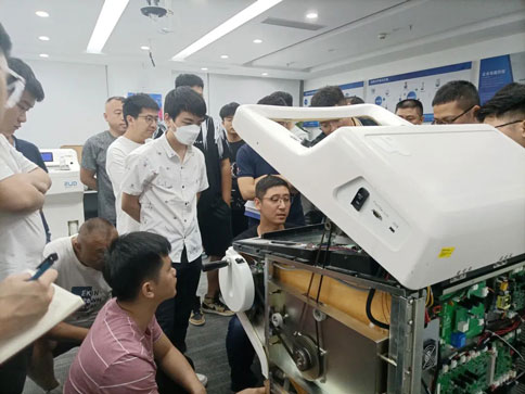 精彩回顾 | 凯发一触即发临床代理商用户服务技术工程师培训大会